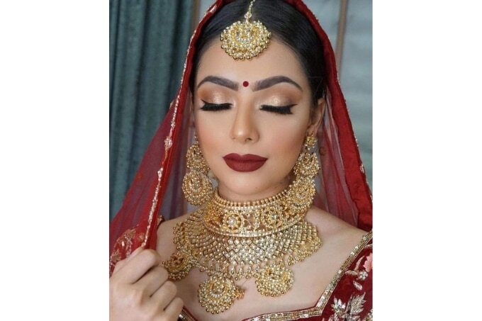 FAQs about Red Bridal Makeup