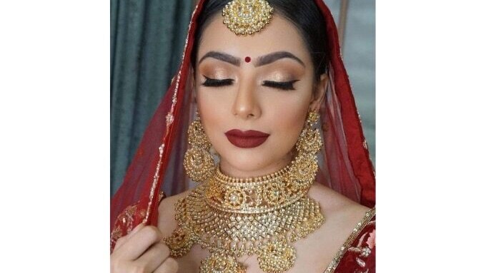 FAQs about Red Bridal Makeup