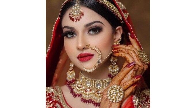 FAQs about Red Bridal Makeup