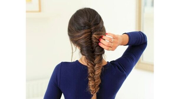 Inverted fishtail braid