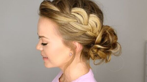 Inverted fishtail braid