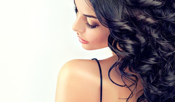 How Well Can Your Hair Retain Moisture? Here’s What Hair Porosity Really Means