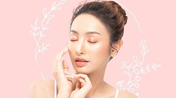 3 Ingredients To Never Apply Near The Eye Area