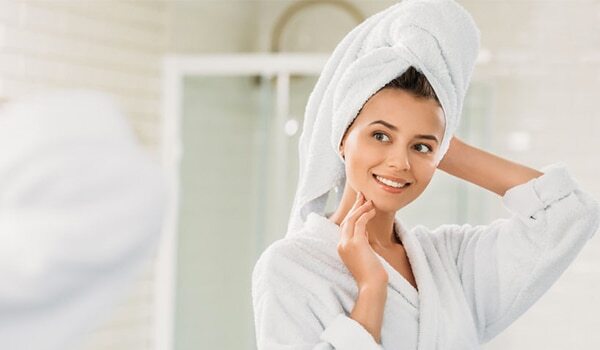 Explained: What Is Hot Turban Therapy And How It Benefits The Tresses