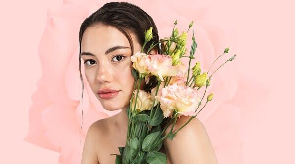 5 Flowers That Possess Incredible Beauty Benefits For Skin And Hair