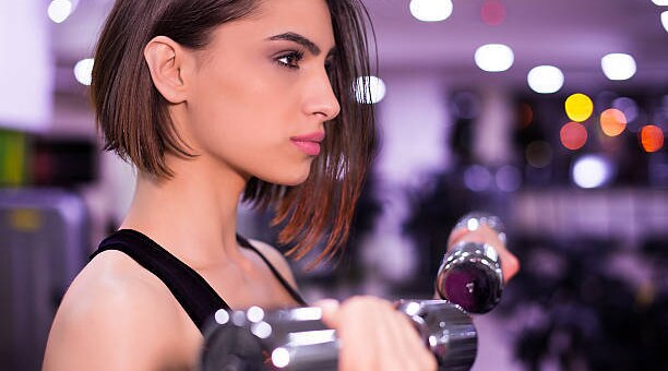 8 Tips For Gym Makeup: The Stronghold Look