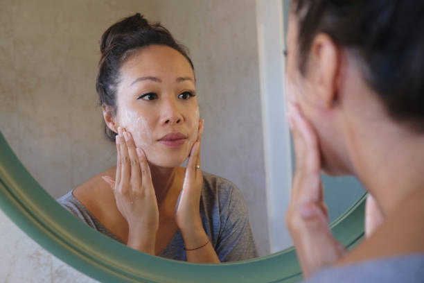 Glycerin Skincare: Benefits, Side Effects and More
