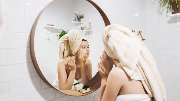 Glycerin Skincare: Benefits, Side Effects and More
