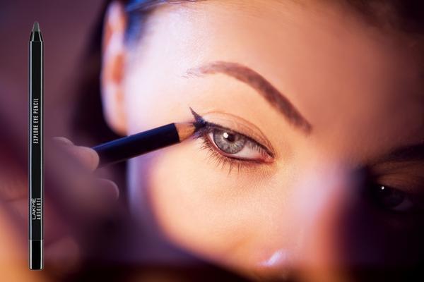 4. Green eyeliner