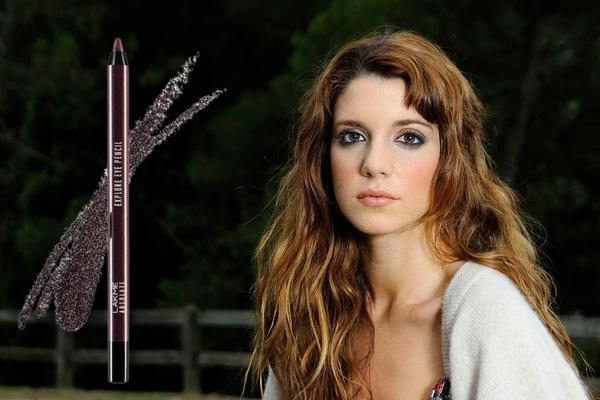 4. Green eyeliner