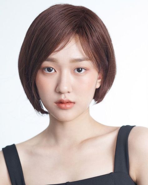 Trendy Korean Hairstyles and Haircuts | Top 5