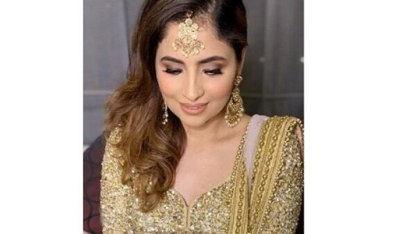 Best Hairstyles for Lehengas: The Top Six