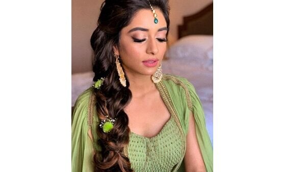 Best Hairstyles for Lehengas: The Top Six