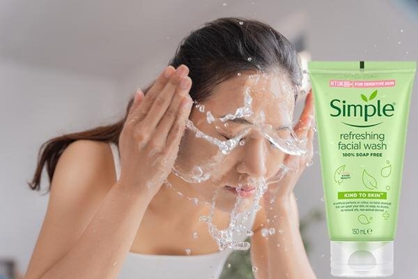 how to get clear skin woman lakme sunscreen
