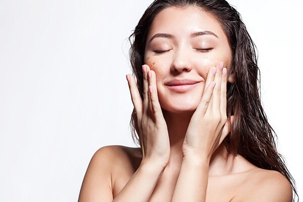 Use a makeup sponge for an airbrushed finish