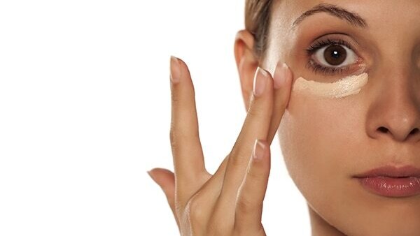 Makeup for big eyes tips 8: Lashes