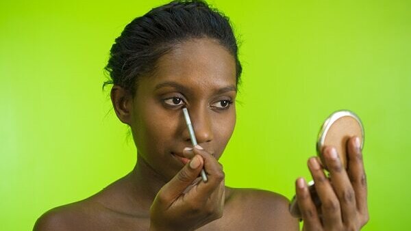 Makeup for big eyes tips 8: Lashes