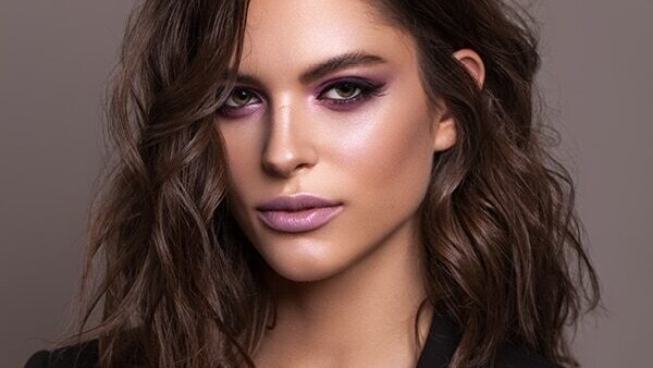 Makeup for big eyes tips 8: Lashes