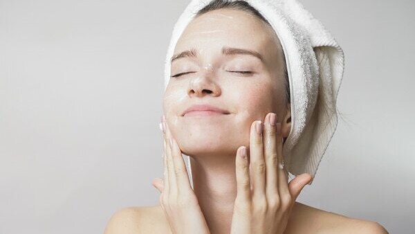 FAQs about pregnancy acne