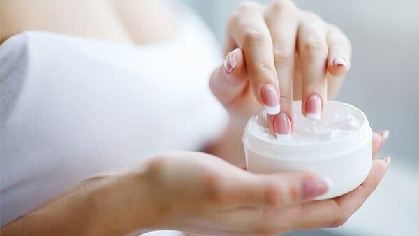 Honey Moisturize Skin