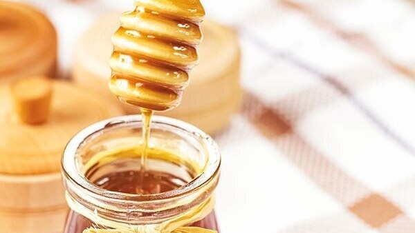 Honey Moisturize Skin