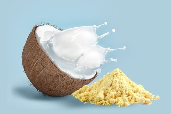 Egg yolk and coconut oil mask