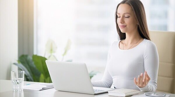 5 Ways To Fight The Effects Of Technology-Induced Radiation On Your Skin