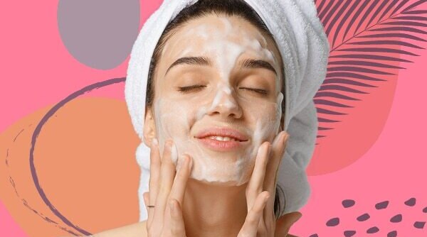 4 Signs That Indicate Your Cleanser Is Actually Damaging Your Skin