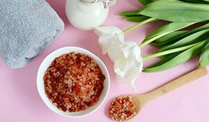 Lesser Known Black Salt (Kala Namak) Benefits For Skin, Hair And Health