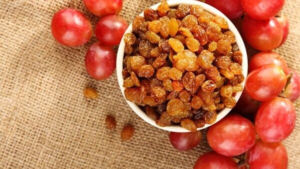 FAQs: Dry grapes benefits