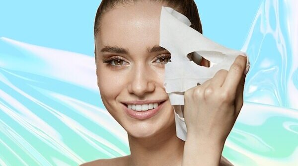 Christmas Hangover? Make An Aluminium Foil Sheet Mask To Add Instant Freshness To Your Skin