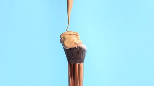 How To Remove Excess Foundation In 3 Easy Steps