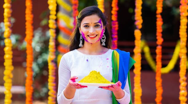 Rock Your Holi Look With These Trendsetting Hairstyles
