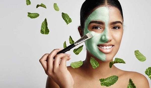 Revitalise Your Skin With Mint: Unconventional Skincare Uses