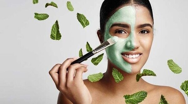 Revitalise Your Skin With Mint: Unconventional Skincare Uses