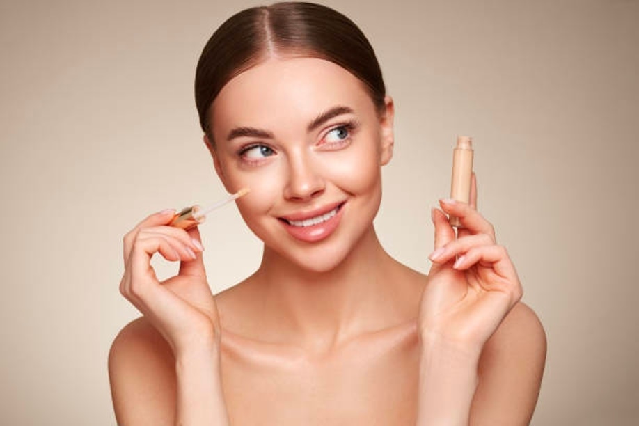 Minimal Ways Of Concealer Application To Uplift Your Face: A Step-By-Step Guide