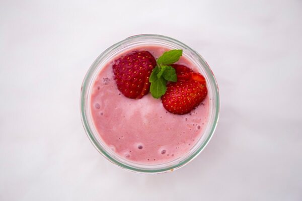 03. Strawberry and yoghurt