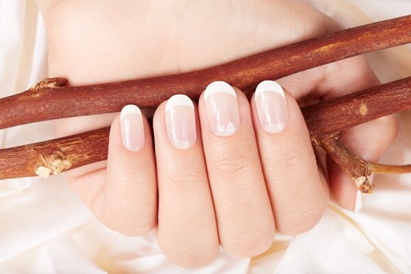 Choose your nail shape wisely
