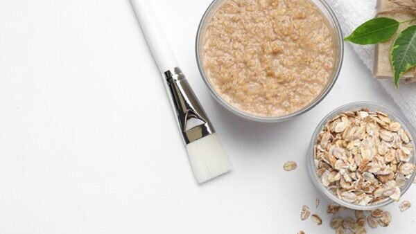 3. Take an oatmeal bath