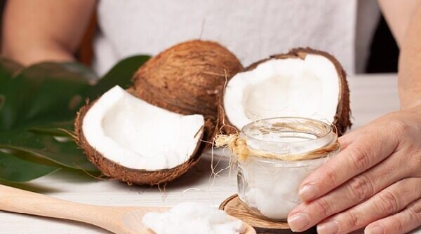 Here’s How You Can Use Coconut Oil For Acne On Your Skin