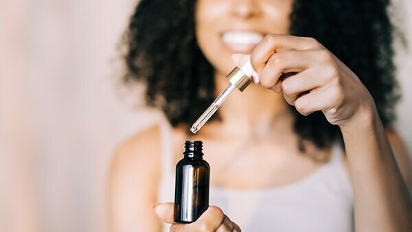 The salicylic-complementing sulfur