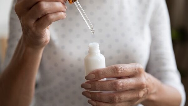The salicylic-complementing sulfur