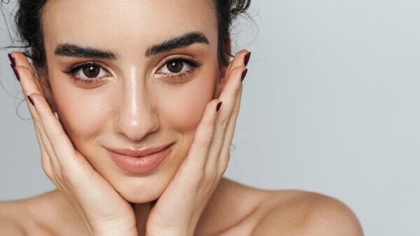 Why is candelilla wax added to cosmetics?