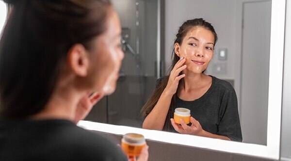 Eczema on the face: How to take care of the skin?