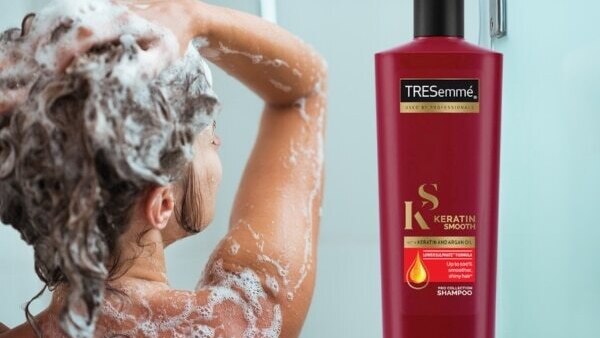 smooth-and-youthful-locks