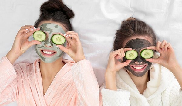 5 Benefits Of Facials And Our Favourite At-Home Facial Kits