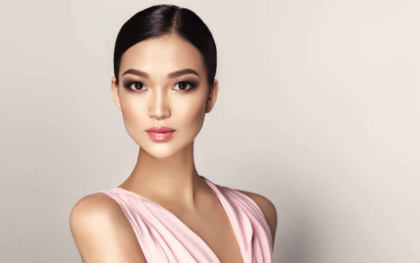 The Ultimate Guide To This Season's Hottest Eye Makeup Trends