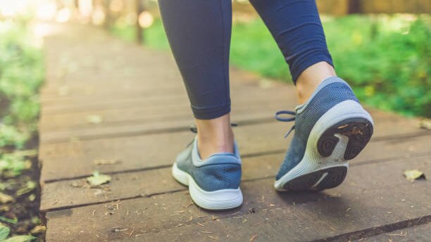 home-remedies-for-cracked-heels