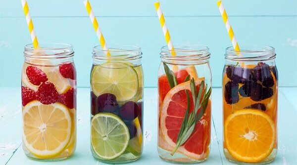 5 Fruit-Infused Water Recipes For Beautiful, Glowing Skin