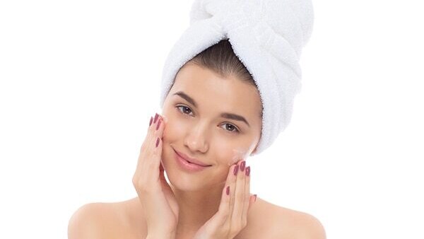 It complements acne-prone skincare routines